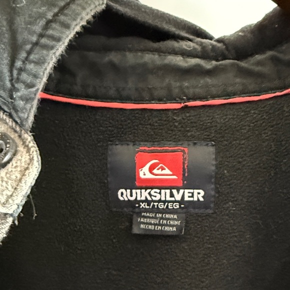 Quiksilver Men's Checkered Black and Gray Shirt Jacket - Picture 2 of 10